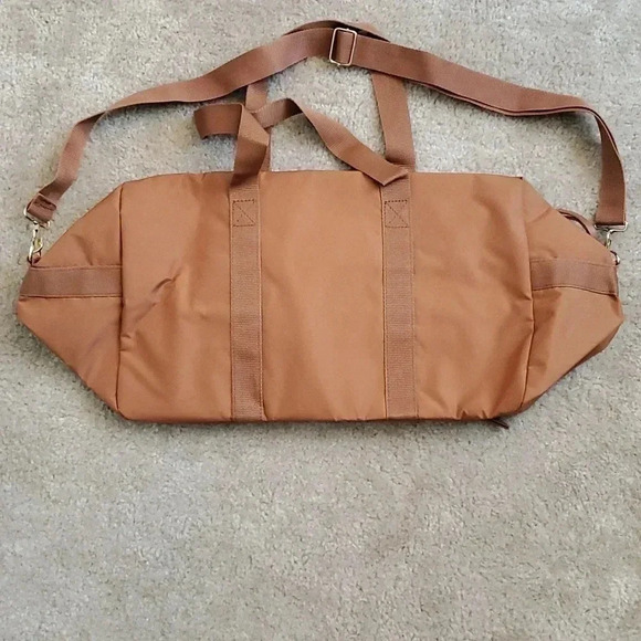 DSW Weekender Bag with Removable Pouch Shoulder Strap Tawny Zippered NWOT - Picture 7 of 8